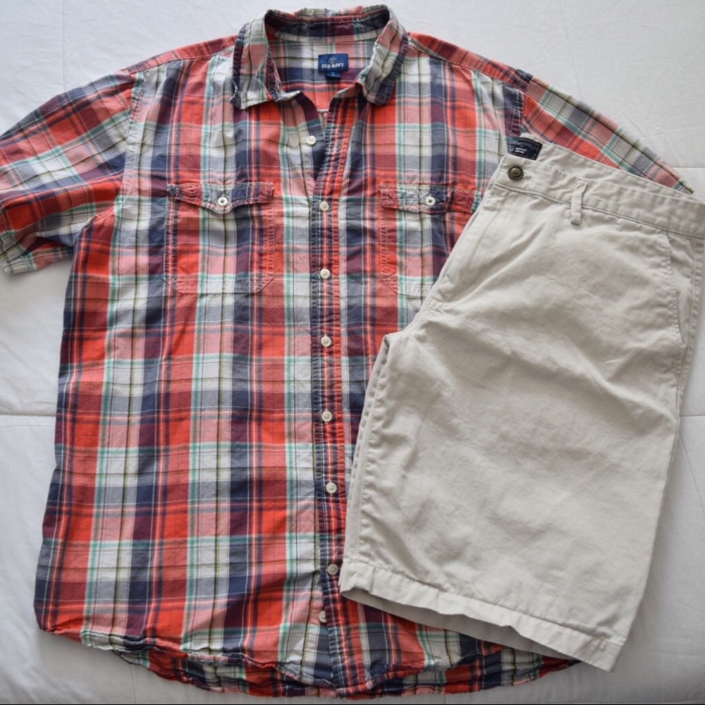 Men’s Old Navy Button down shirt